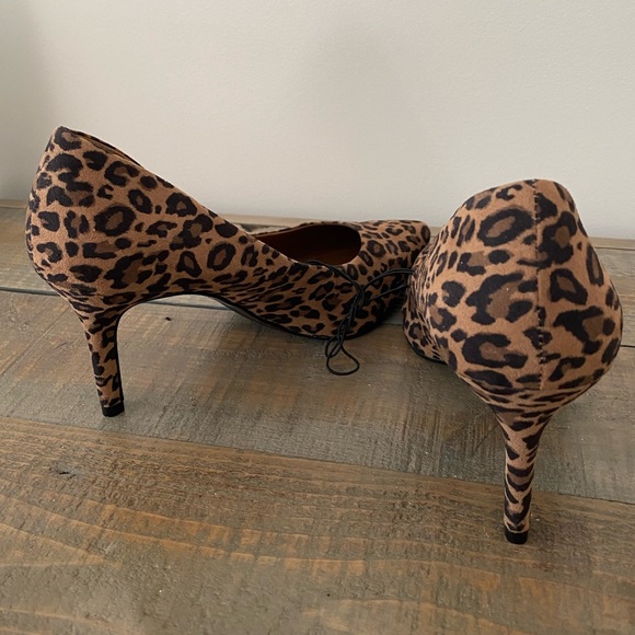 🔥🔥🔥 Animal Print Stilettos - Picture 4 of 4